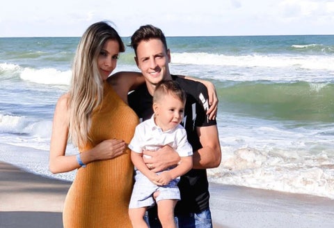 Karin Jiménez, Santiago Arias y su hijo Thiago