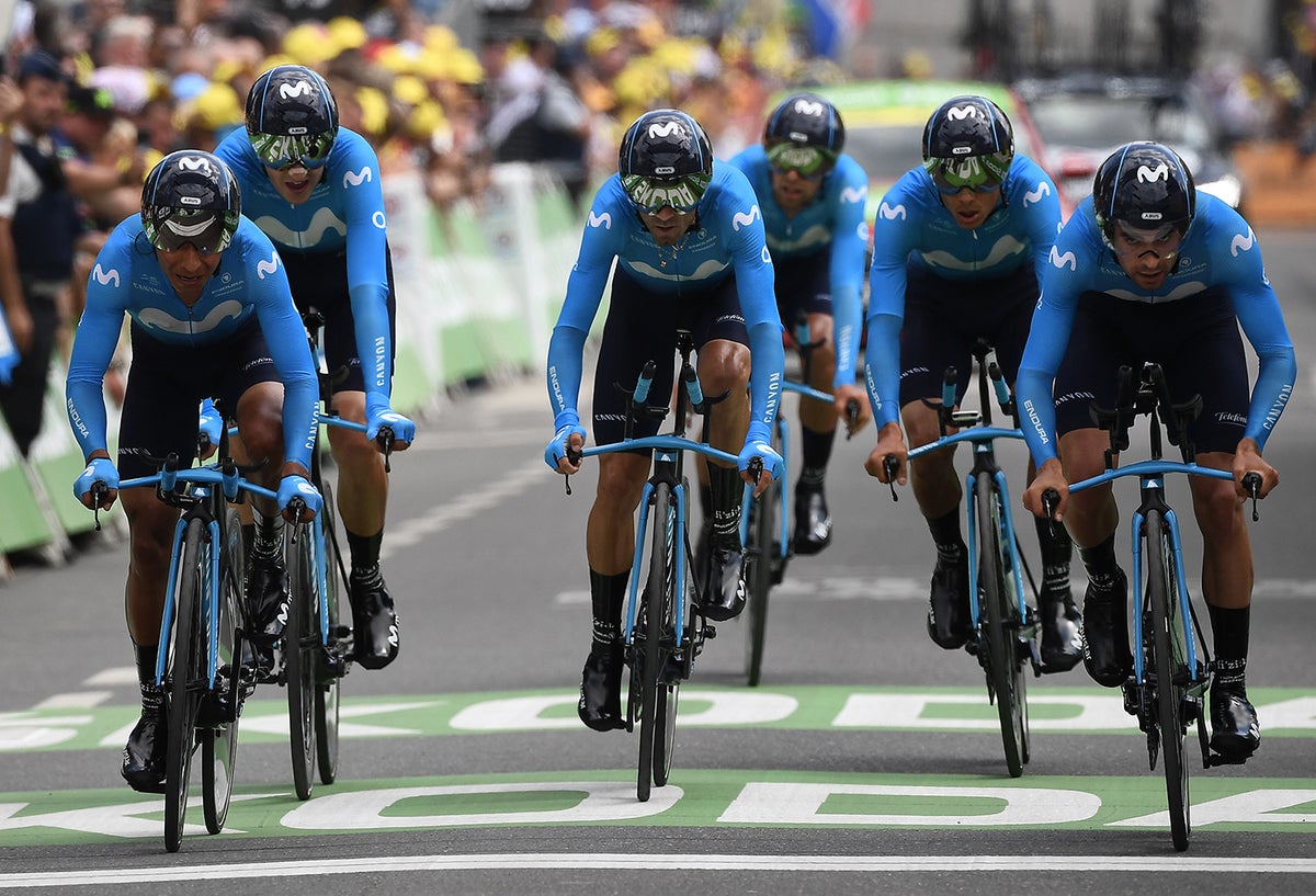 El Movistar Tem, tras la crono por equipos en el Tour de Francia 2019