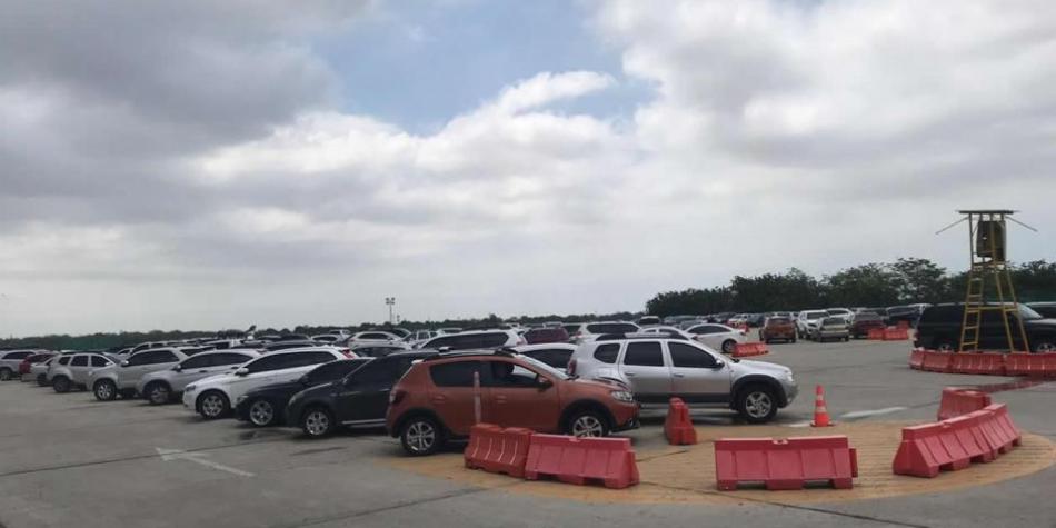 Padres arrepentidos Menor olvidada Taxi Aeropuerto