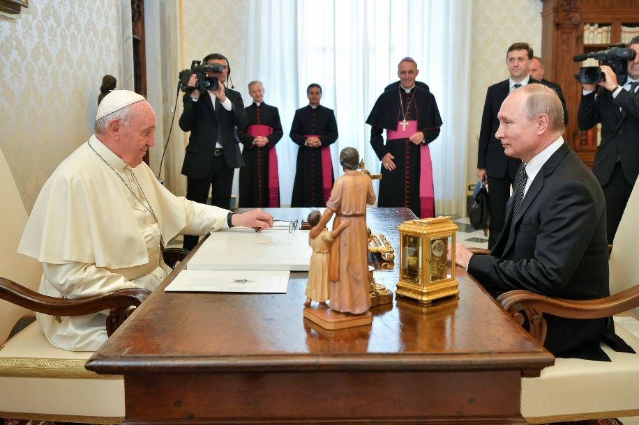 Vladimir Putin y el Papa Francisco