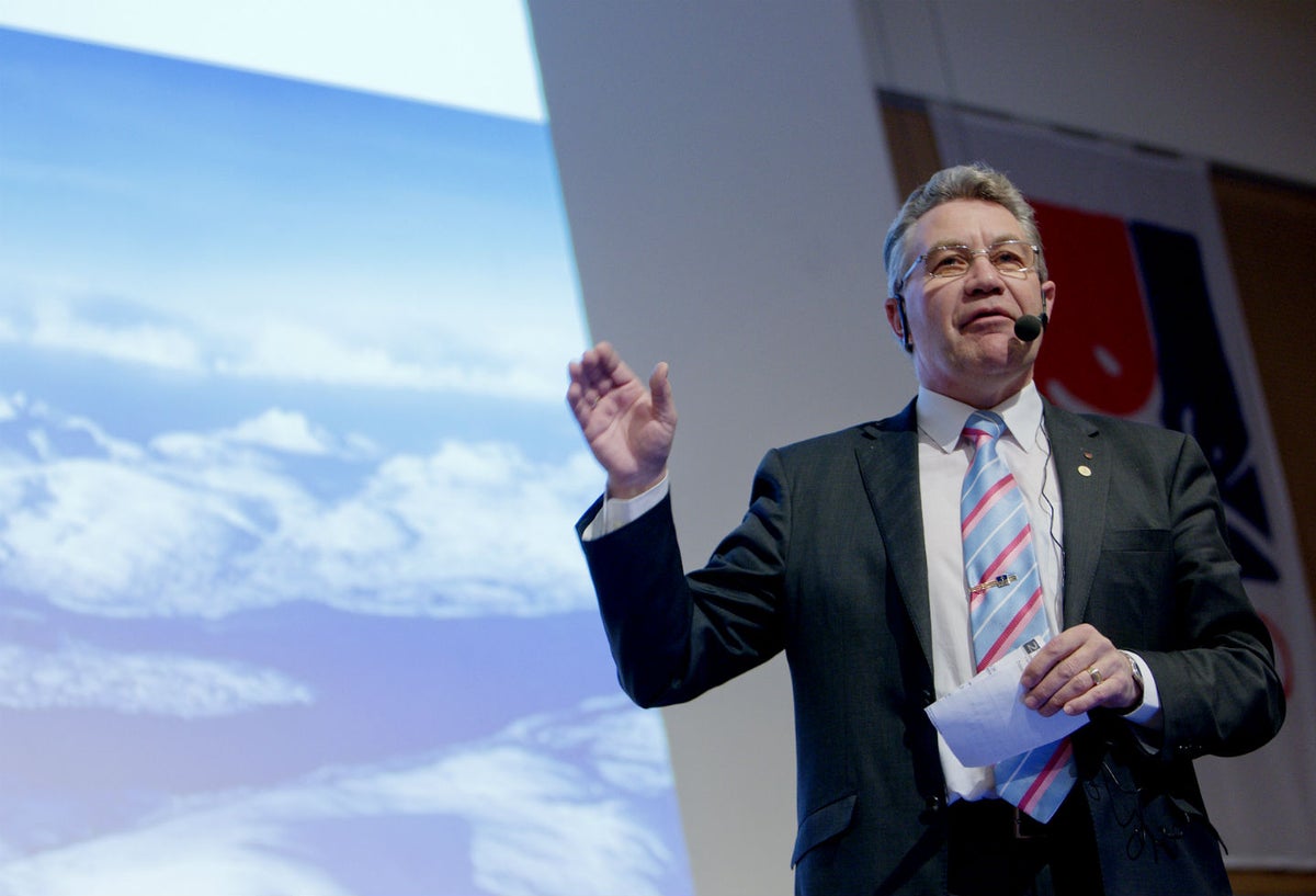 Svein Ludvigsen, exministro de Noruega