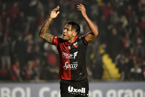 Wilson Morelo, delantero colombiano en Colón de Argentina