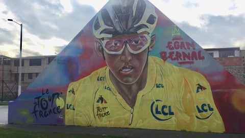 Mural en honor a Egan Bernal en su pueblo natal, Zipaquirá.