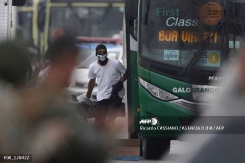 Hombre que secuestró a 37 personas en un bus en Río de Janeiro