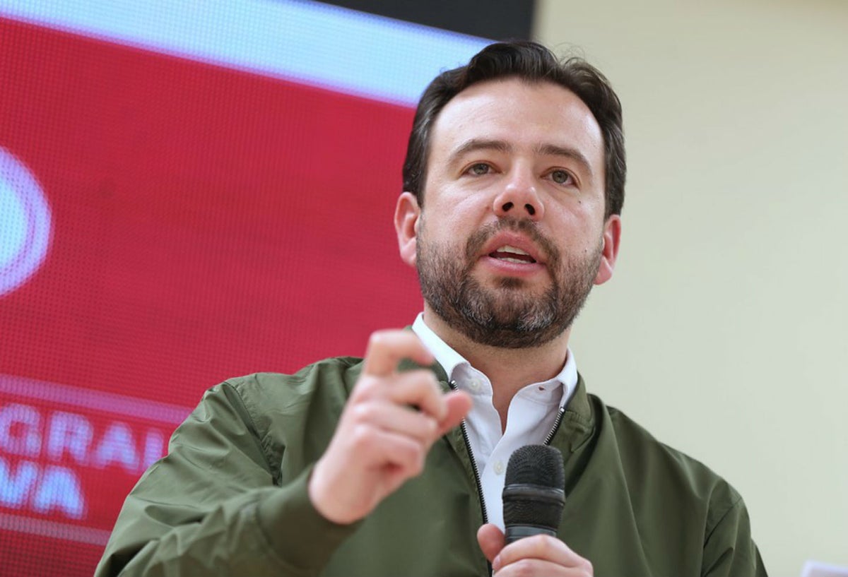 Carlos Fernando Galán al lanzar su candidatura a la Alcaldía de Bogotá.