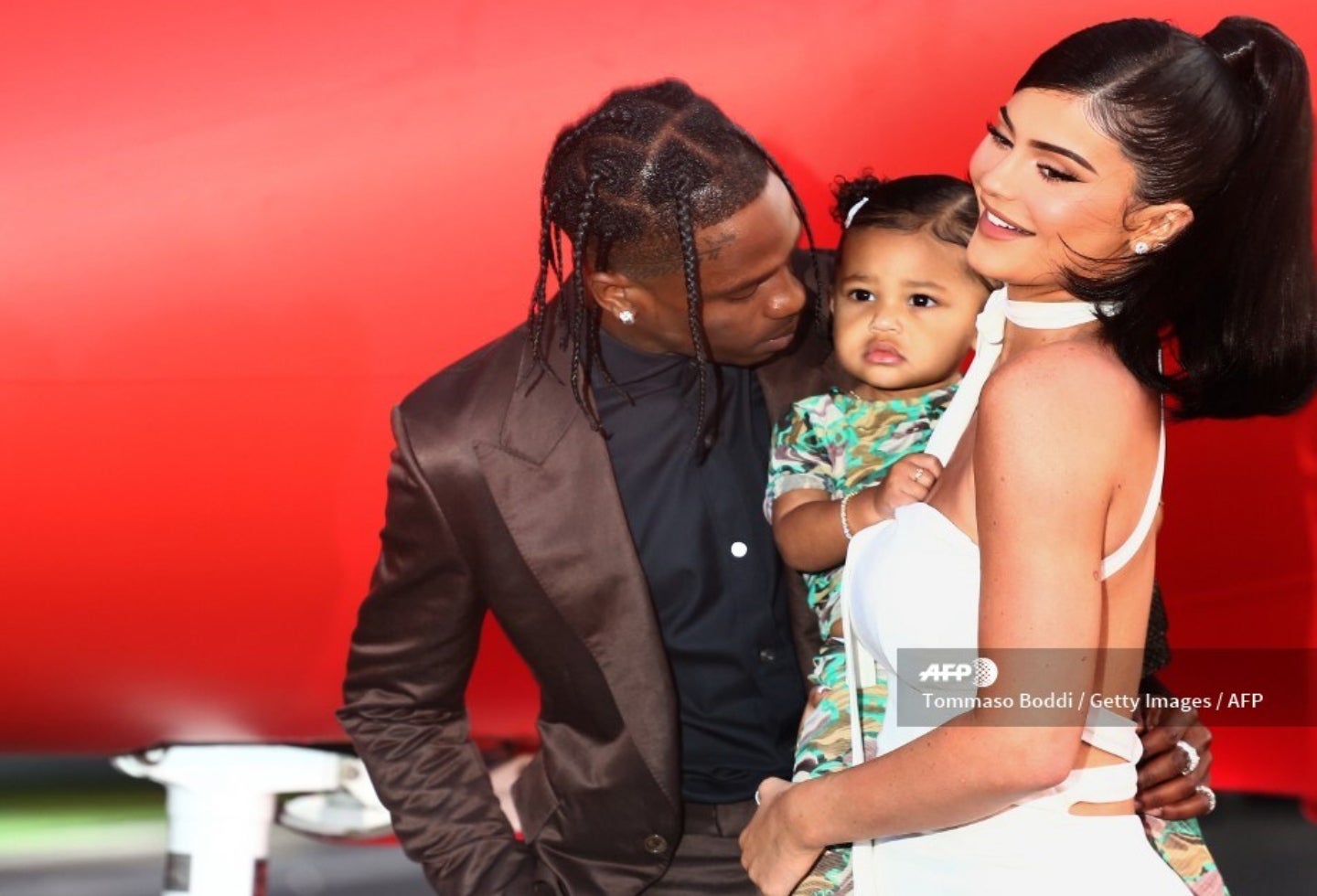Hija de Kylie Jenner hace su debut en una alfombra roja
