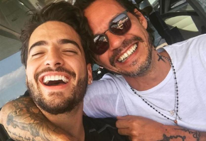 Maluma posa junto a Marc Antony