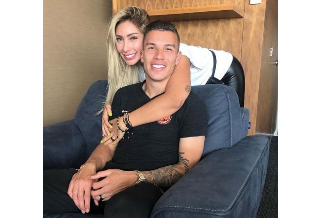 Mateus Uribe y Cindy Alvarez