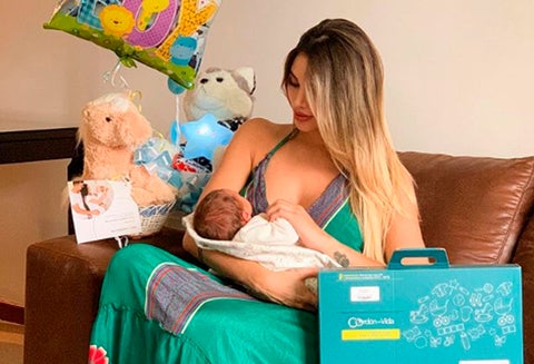 La presentadora publicó un tierno video en su cuenta de Instagram