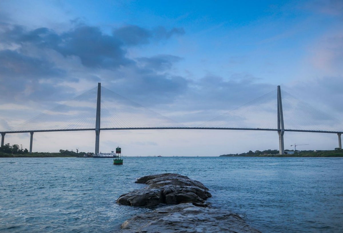 Puente sobre el Canal de Panamá