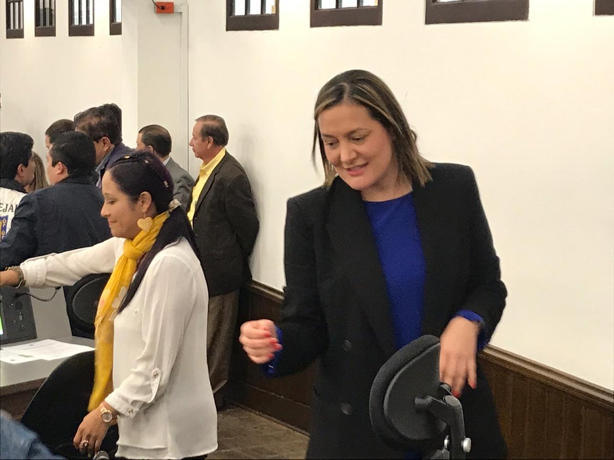 Ángela Garzón abandona el Concejo de Bogotá.
