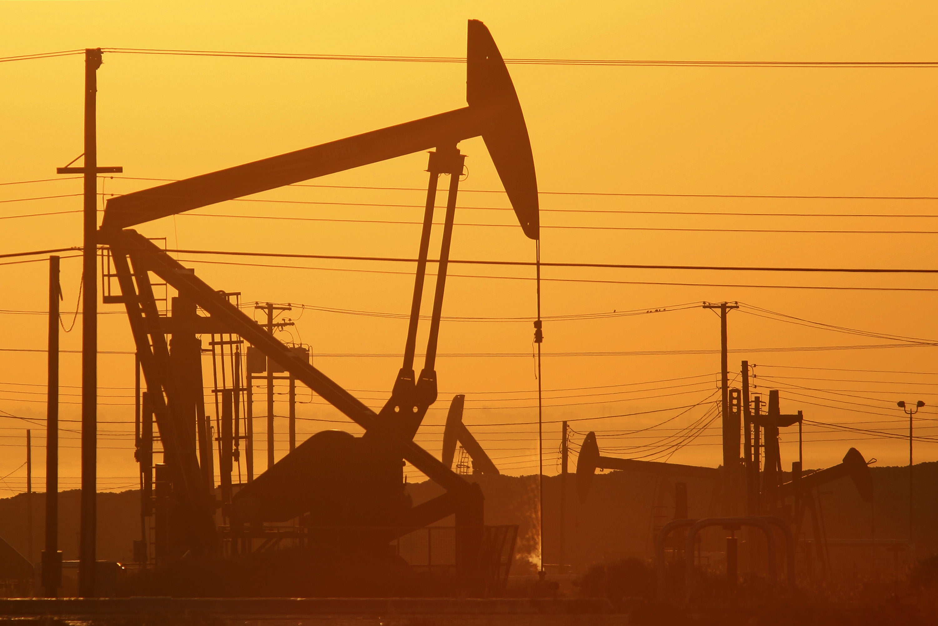 Fracking para extraer hidrocarburos.