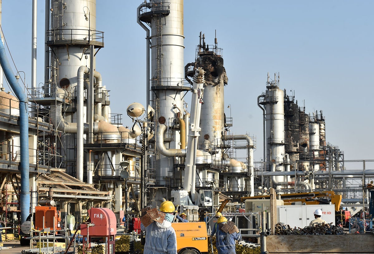 Ataque a refinería Saudí