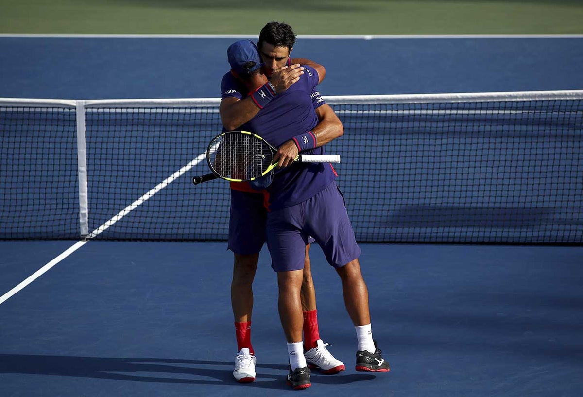 Cabal y Farah.