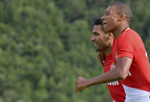 Kylian Mbappé y Radamel Falcao.