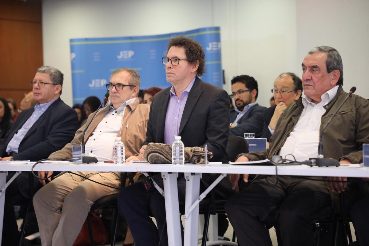 Los integrantes del partido Farc compareciendo ante la JEP