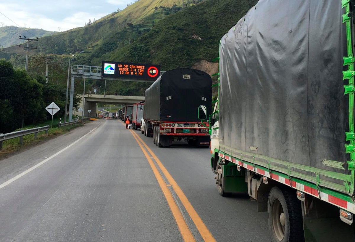 La vía de que de Bogotá conduce a Villavicencio