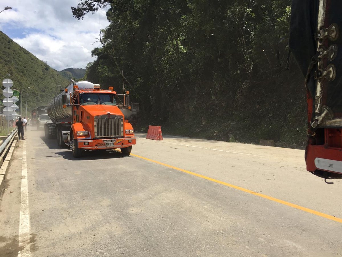 Vía al Llano, reabierta después de tres meses.