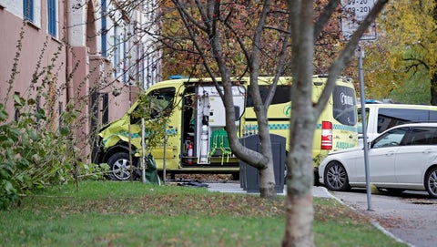 Hombre armado roba ambulancia en Oslo