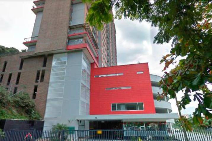 Afectados por fallas de edificio Atalaya en Medellín denuncian abusos con subsidios - La FM
