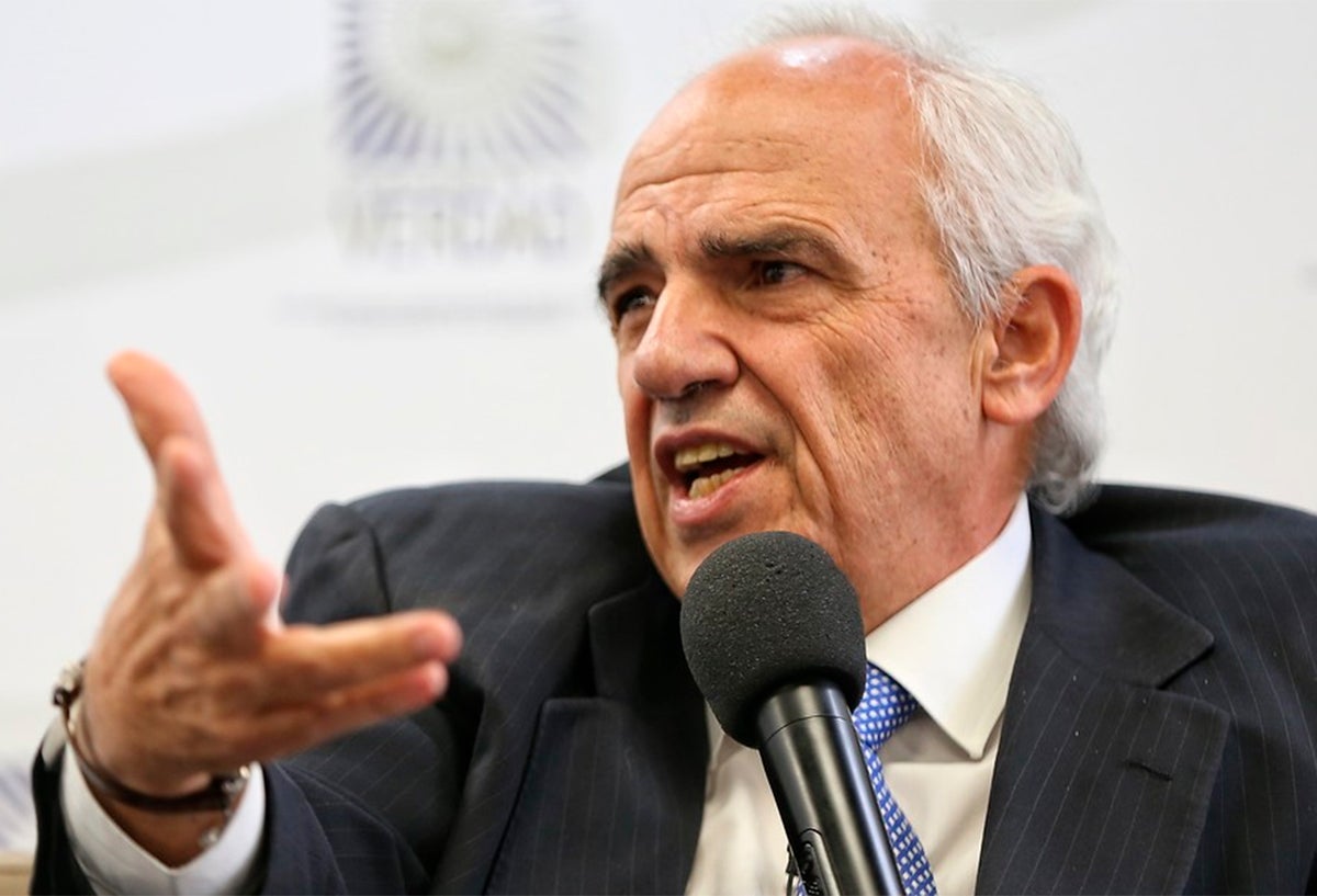 Ernesto Samper, expresidente de la República, en la Comisión de la Verdad, en Bogotá