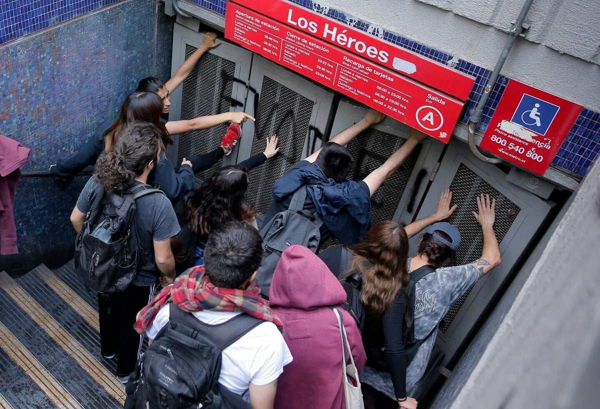 Evasión en el metro de Santiago de Chile