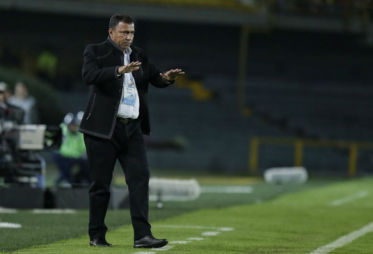 Hárold Rivera, técnico de Santa Fe