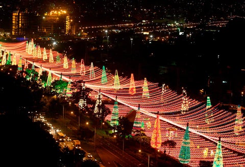 Medellín, en medio de sus tradicionales alumbrados navideños