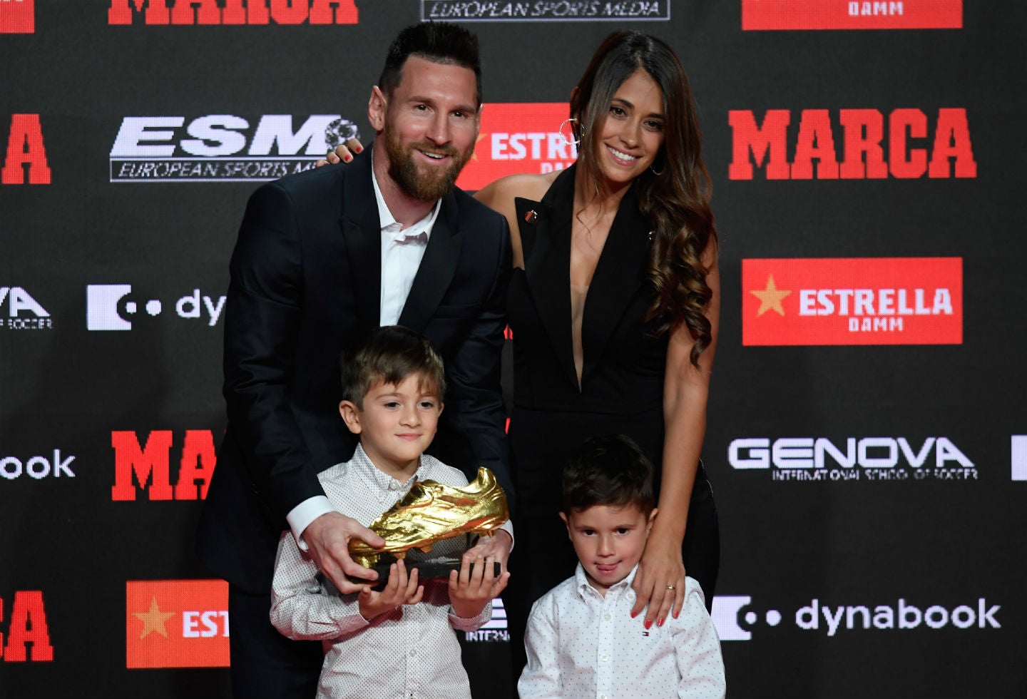 Lionel Messi al recibir su sexta Bota de Oro