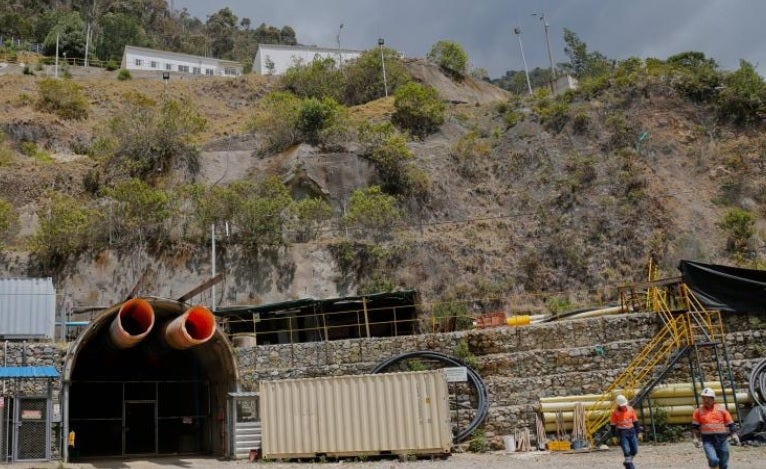 La licencia ambiental está en solicitud de trámite para la explotación minera.