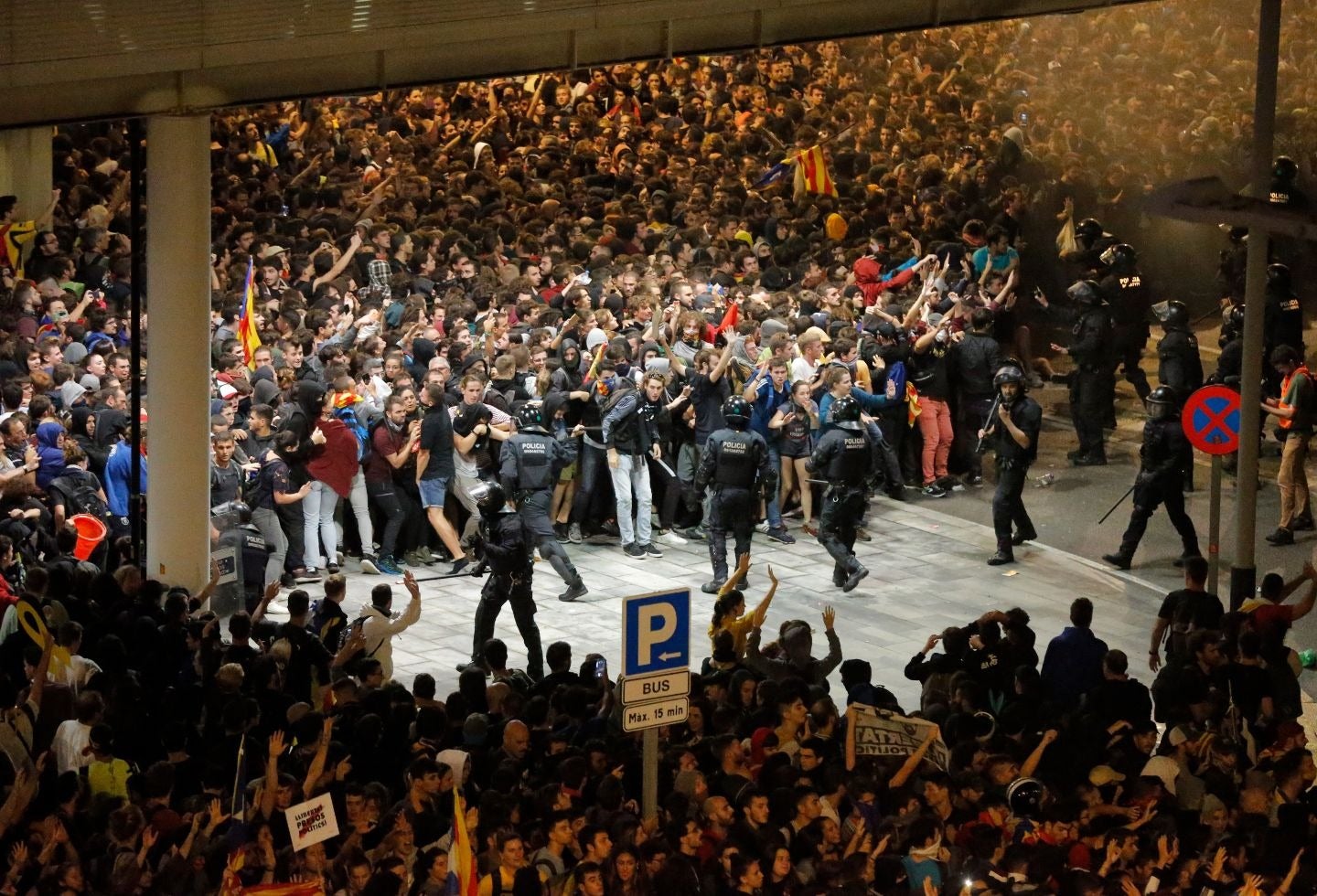 Protestas en el aeropuerto de Barcelona, 14 de octubre de 2019
