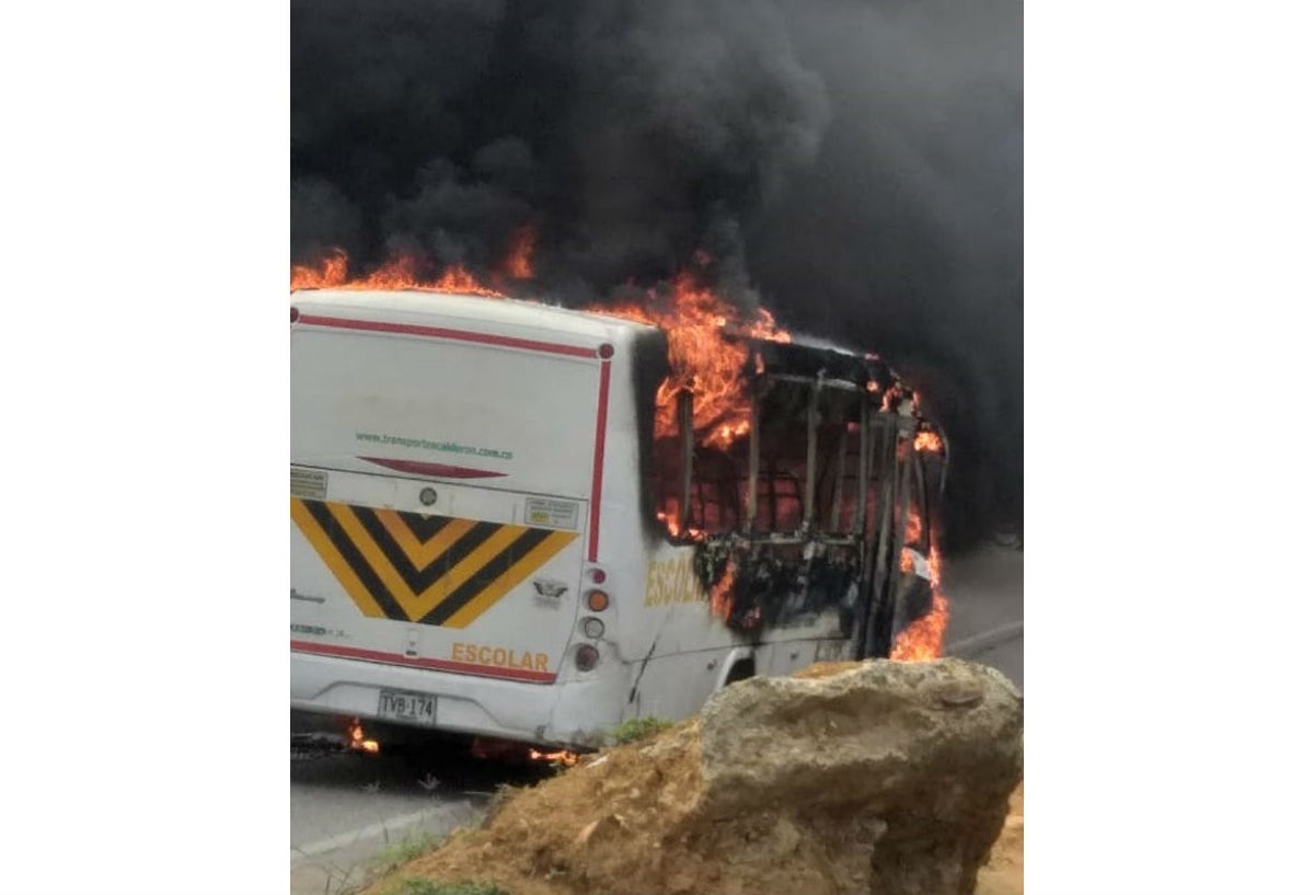 Ruta escolar se incendió en Bucaramanga