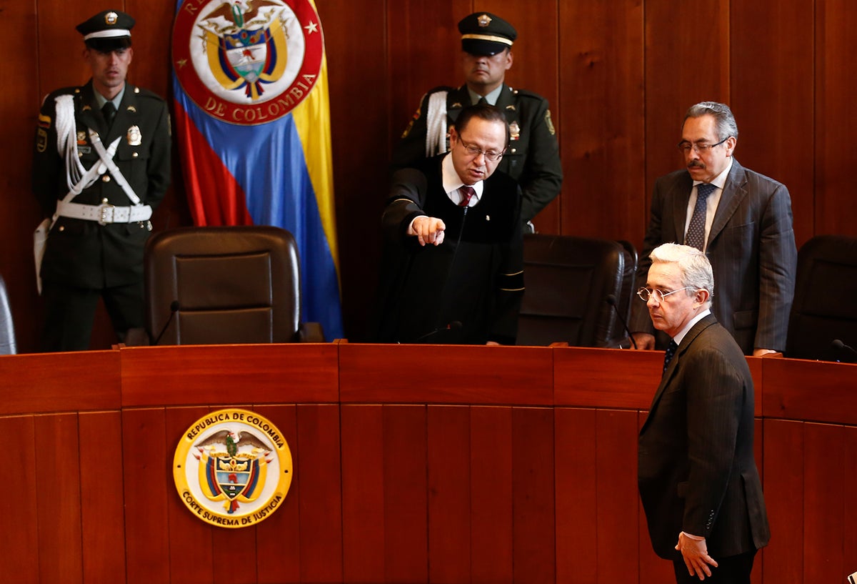El expresidente Álvaro Uribe en la Corte Suprema de justicia, el 29 de julio de 2016