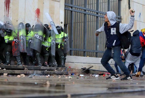 Disturbios y actos vandálicos en Bogotá, en medio de marchas.