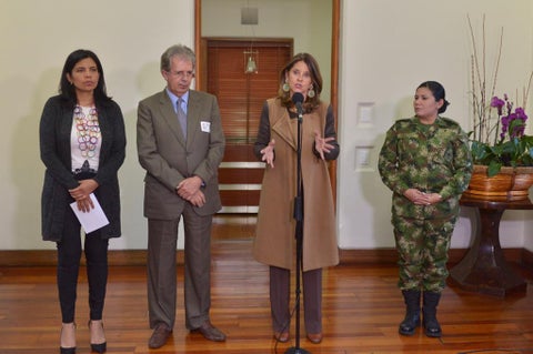 Consejera Presidencial Heydi Gallo, el Expresidente de la Corte Suprema de Justicia, Magistrado Jaime Arrubla Paucar, Vicepresidenta Marta Lucía Ramírez y la Capitán del Ejército Maritza Soto