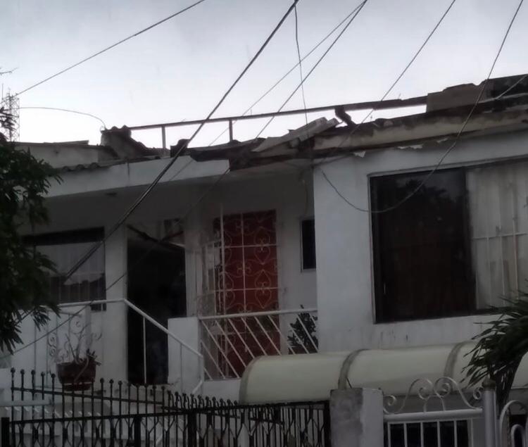 El vendaval afectó el barrio Los Nogales en el norte de Barranquilla.