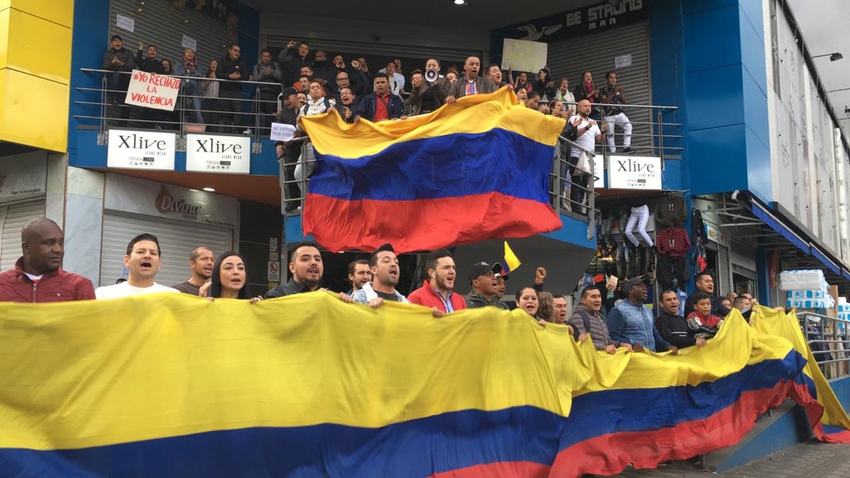 Comerciantes en San Victorino (Bogotá)