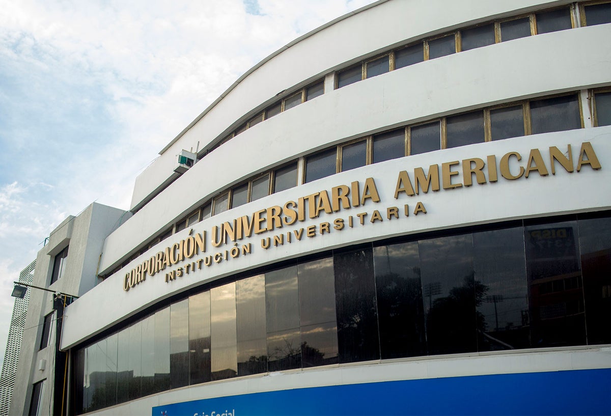 Corporación Universitaria Americana