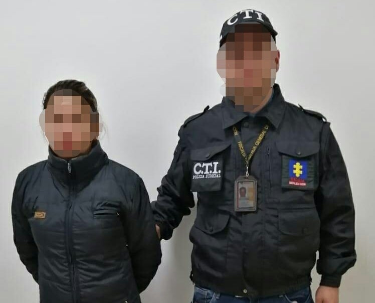 Capturada por presuntamente abusar de una niña en Antioquia