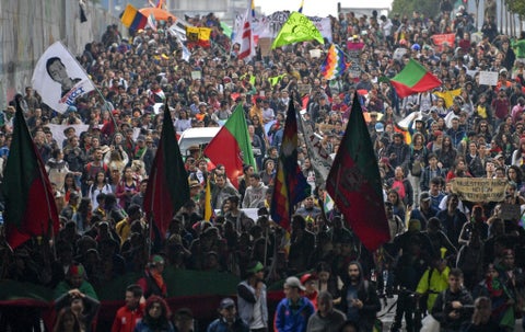 Indígenas se unieron a las marcha en Bogotá