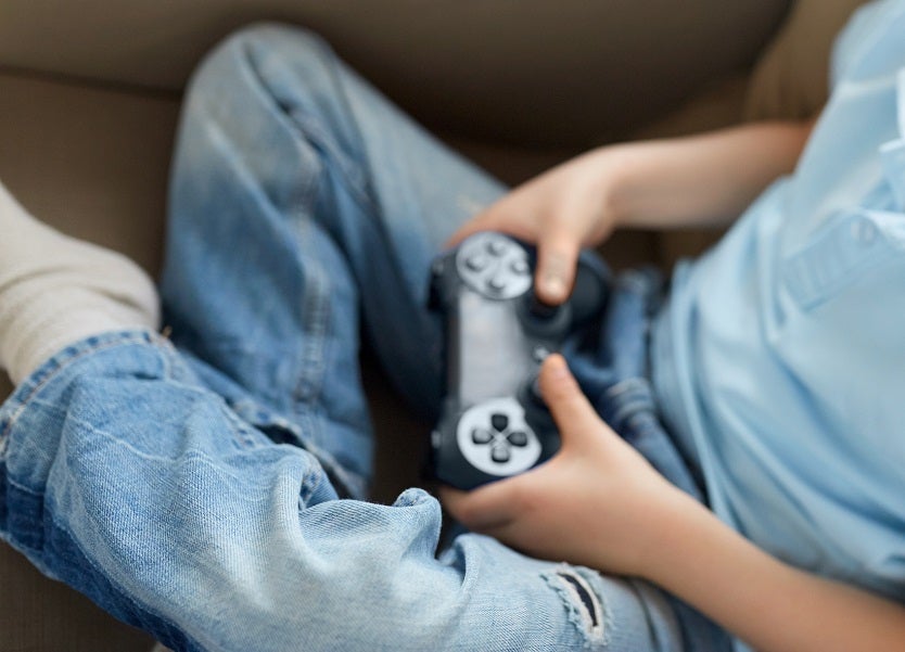 Niño jugando