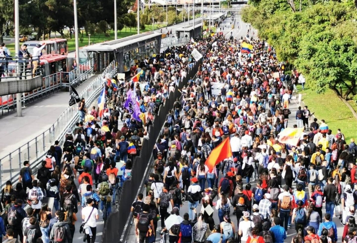 Marchas en Bogotá hacia la 100
