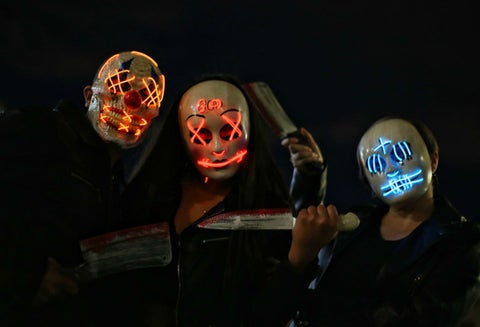 Sujetos enmascarados robaron a pasajeros de un bus y mataron a uno de ellos.