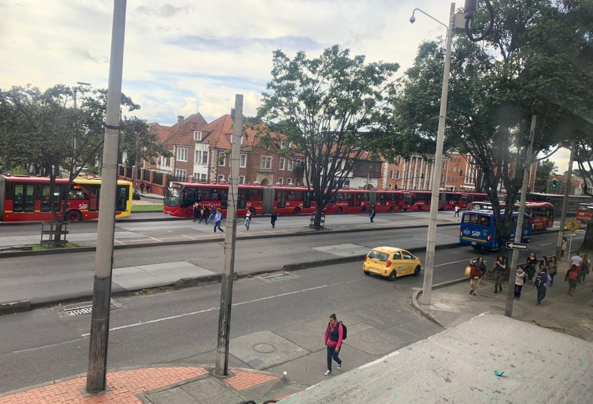 Por el paro nacional hay bloqueos en TransMilenio. La operación es complicada.