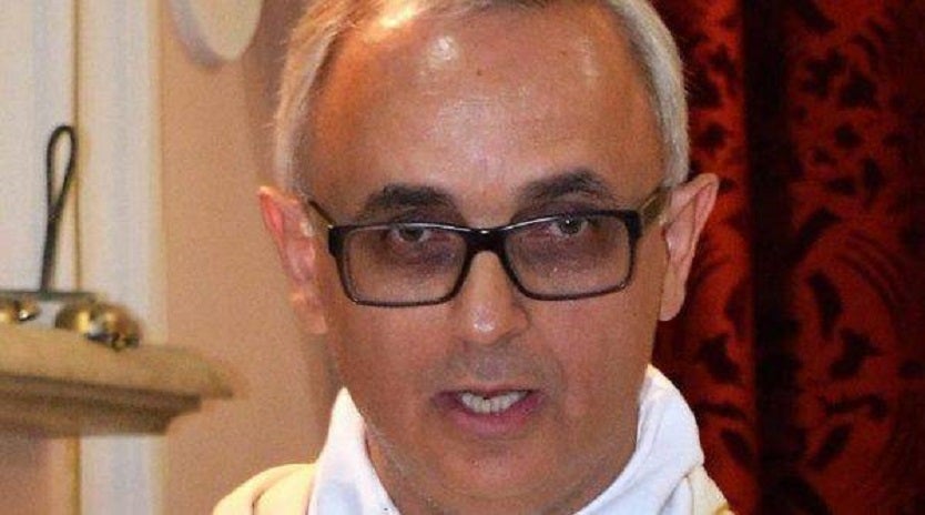 Michele Mottola, párroco de Ducenta