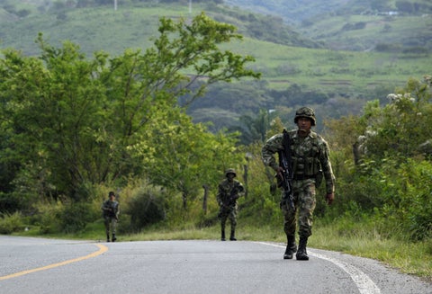 Soldados en Corinto, Cauca
