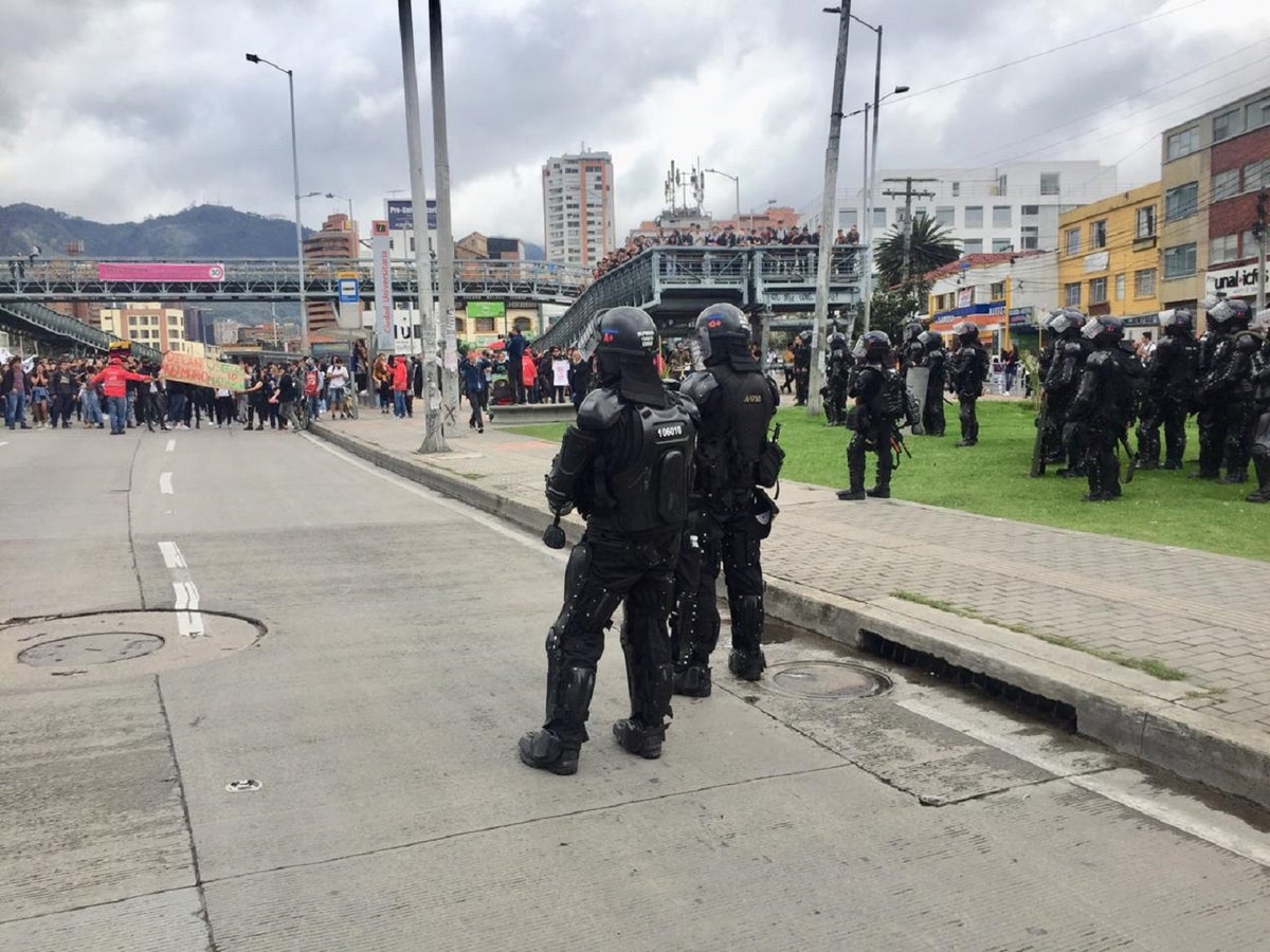 Esmad llega a la Calle 26