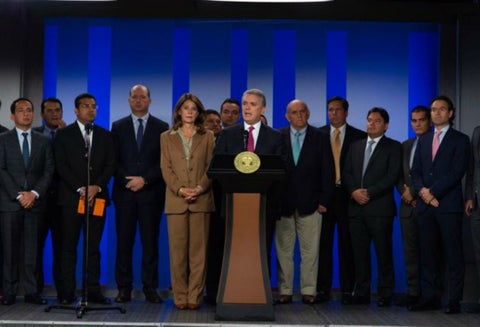 Presidente Iván Duque junto a alcaldes de ciudades capitales.