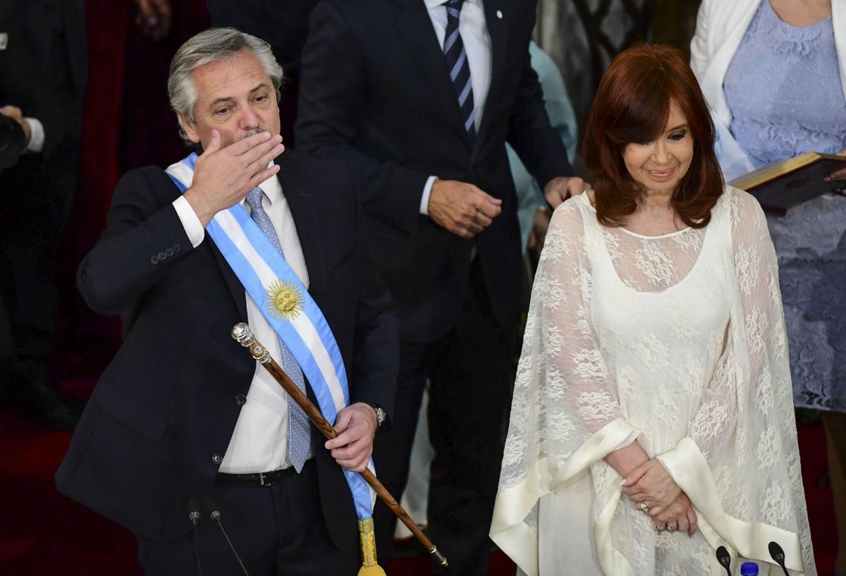 Alberto Fernández y Cristina Fernández asumen el poder