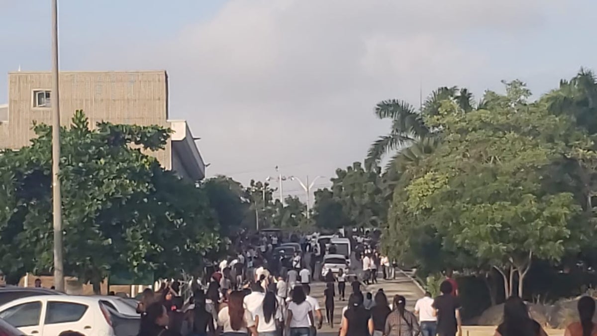 Trifulca en medio de sepelio de estudiante de Uniatlántico.